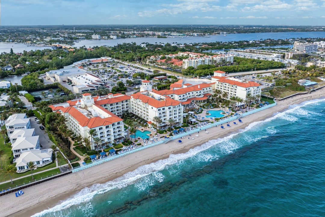 For Sale: $5,500,000 (3 beds, 3 baths, 2965 Square Feet)