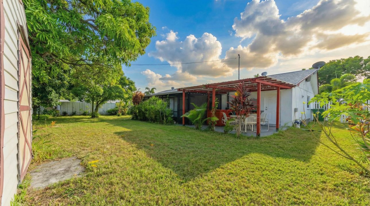 For Sale: $539,000 (4 beds, 2 baths, 1776 Square Feet)