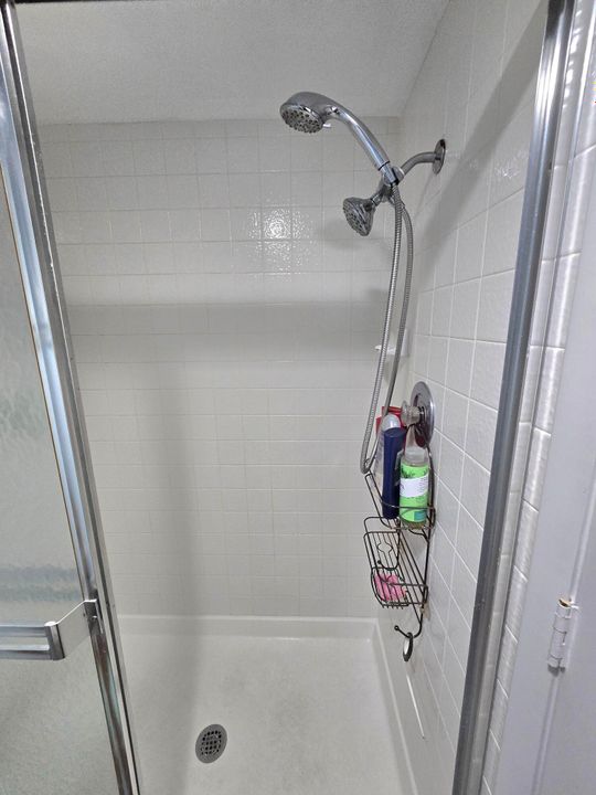 For Sale: $174,900 (2 beds, 2 baths, 874 Square Feet)