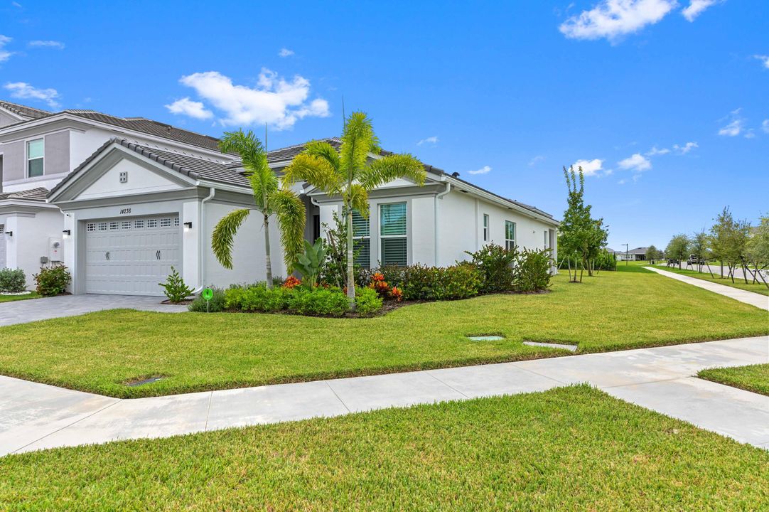 En Renta: $3,200 (3 camas, 3 baños, 2042 Pies cuadrados)