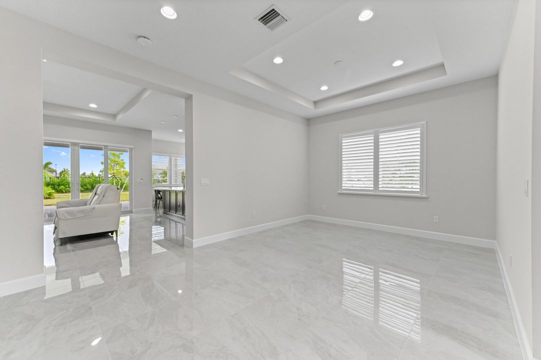 En Renta: $3,200 (3 camas, 3 baños, 2042 Pies cuadrados)