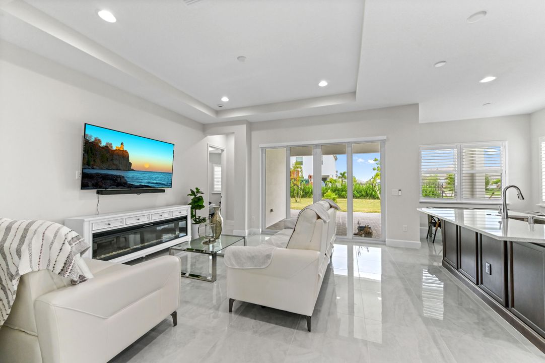 En Renta: $3,200 (3 camas, 3 baños, 2042 Pies cuadrados)