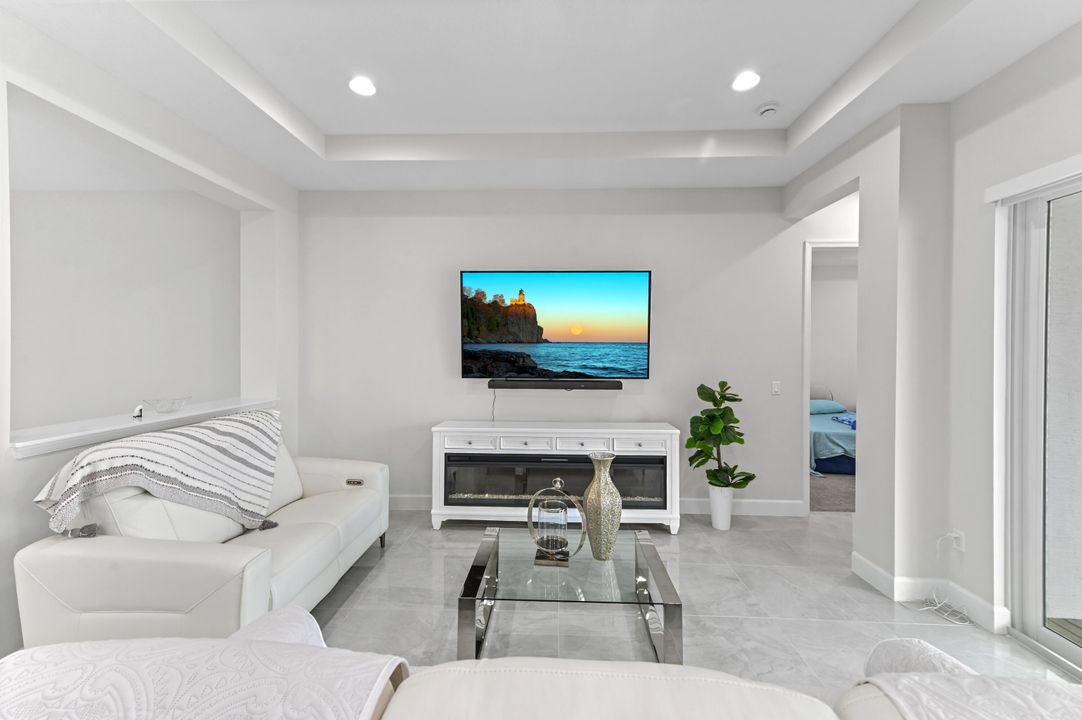 En Renta: $3,200 (3 camas, 3 baños, 2042 Pies cuadrados)