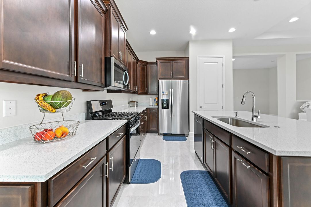 En Renta: $3,200 (3 camas, 3 baños, 2042 Pies cuadrados)