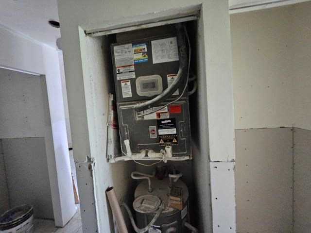 На продажу: $115,000 (2 спален, 2 ванн, 1000 Квадратных фут)