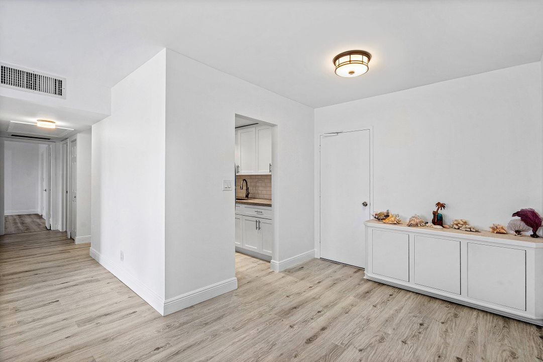 En Venta: $495,000 (2 camas, 2 baños, 1100 Pies cuadrados)