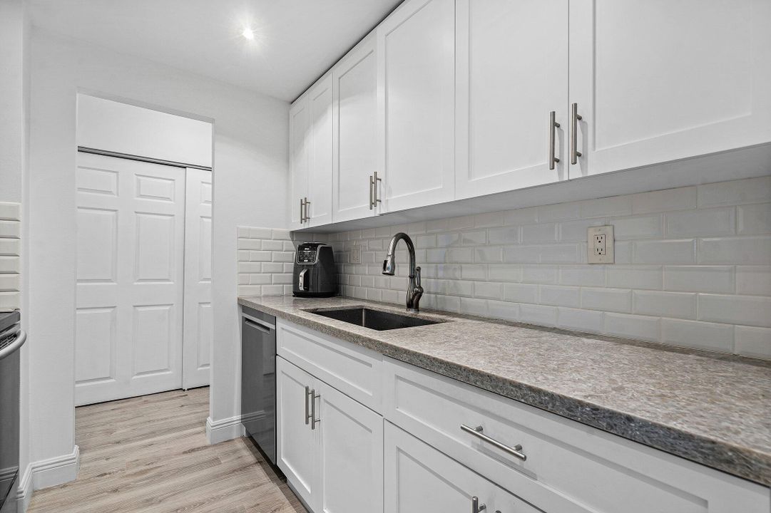 En Venta: $495,000 (2 camas, 2 baños, 1100 Pies cuadrados)