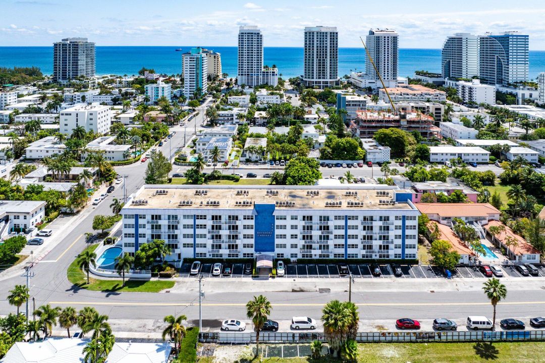 En Venta: $495,000 (2 camas, 2 baños, 1100 Pies cuadrados)