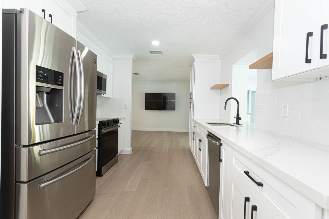 待售: $1,100,000 (3 贝兹, 2 浴室, 1573 平方英尺)