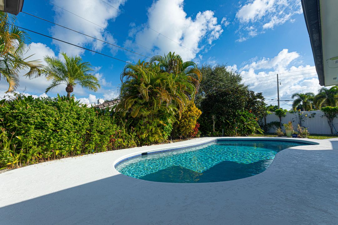 待售: $1,100,000 (3 贝兹, 2 浴室, 1573 平方英尺)