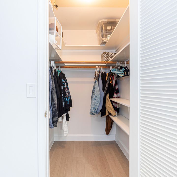 待售: $1,100,000 (3 贝兹, 2 浴室, 1573 平方英尺)