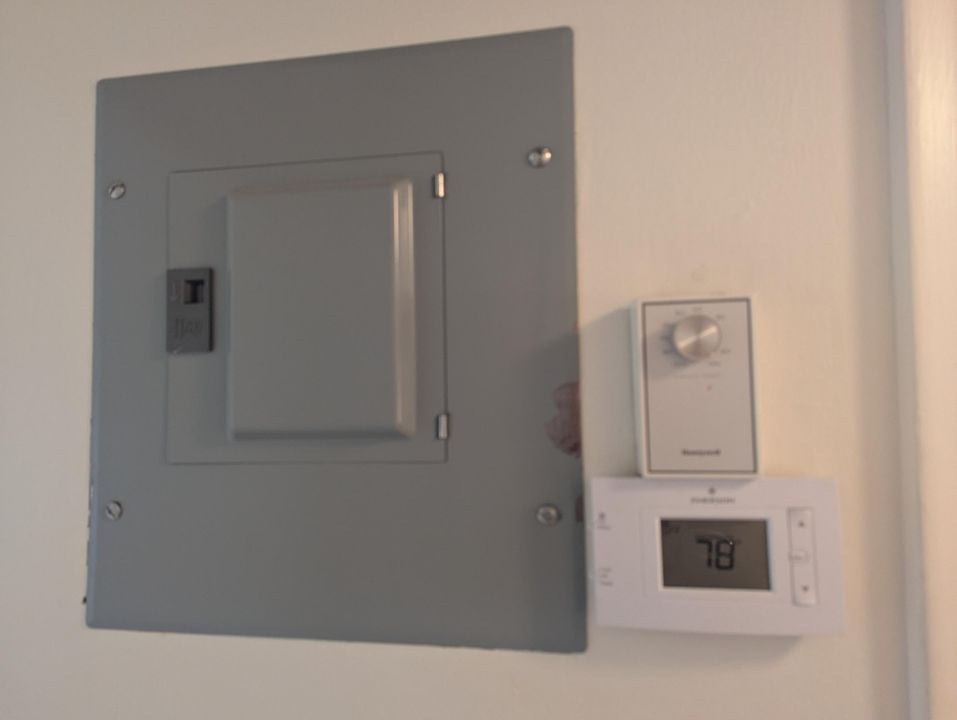 На продажу: $95,000 (1 спален, 1 ванн, 646 Квадратных фут)