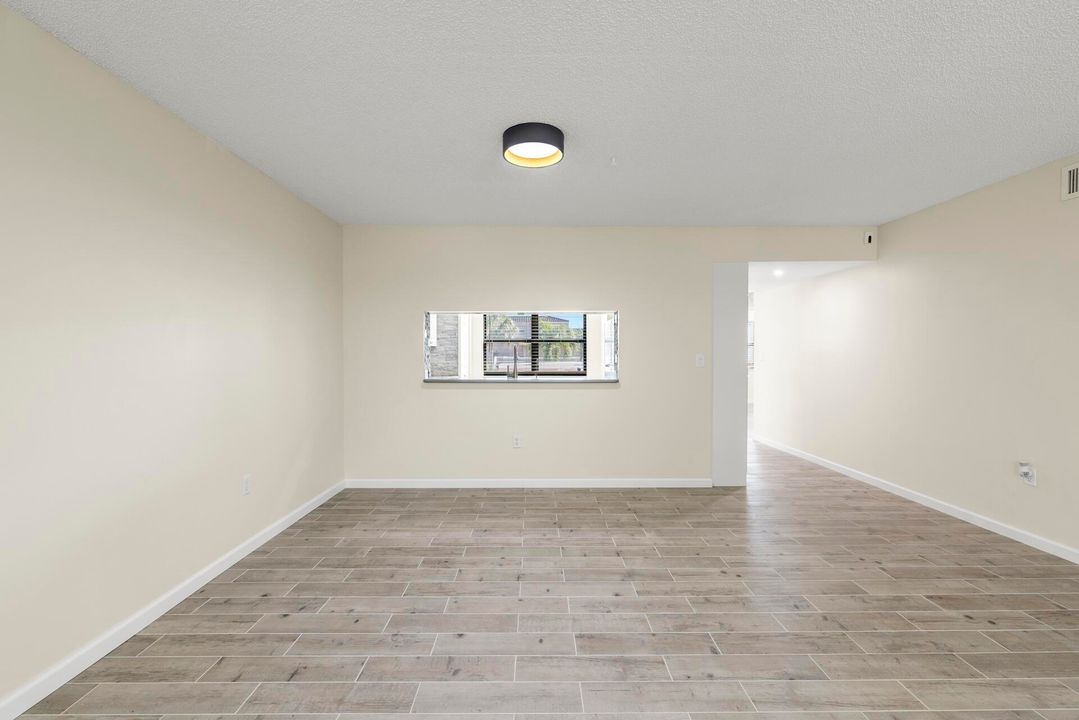 For Rent: $3,000 (2 beds, 2 baths, 1263 Square Feet)