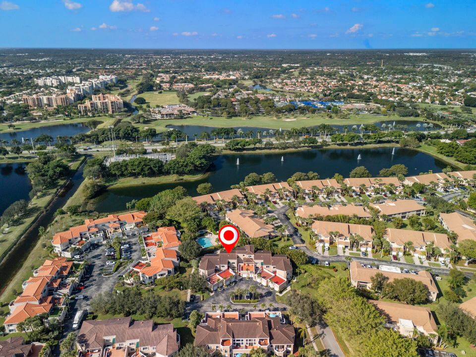 For Rent: $3,000 (2 beds, 2 baths, 1263 Square Feet)