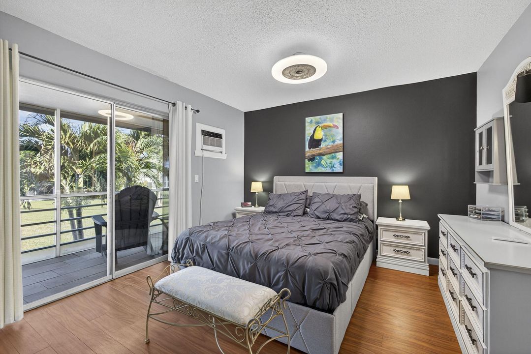 For Sale: $98,000 (1 beds, 1 baths, 585 Square Feet)