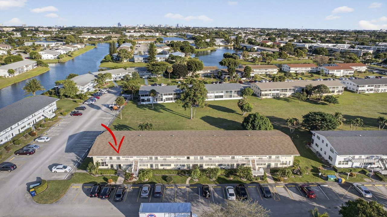 For Sale: $98,000 (1 beds, 1 baths, 585 Square Feet)