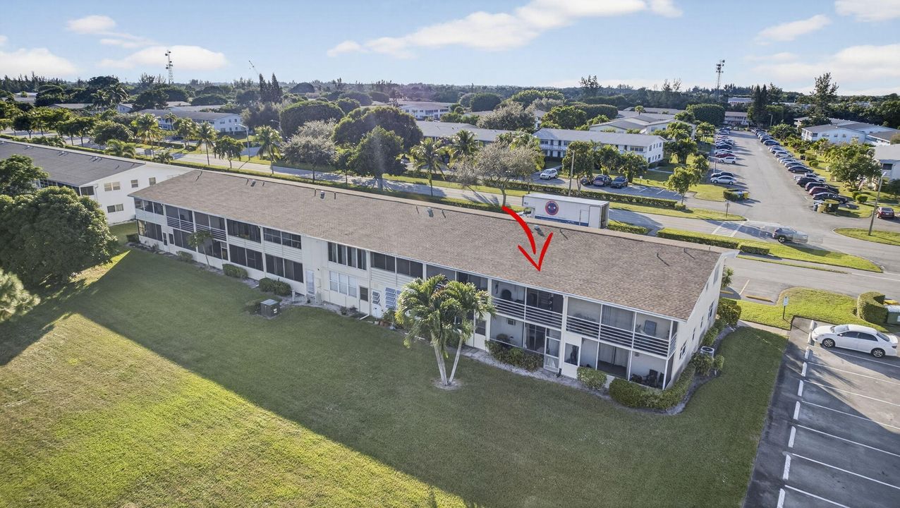 For Sale: $98,000 (1 beds, 1 baths, 585 Square Feet)