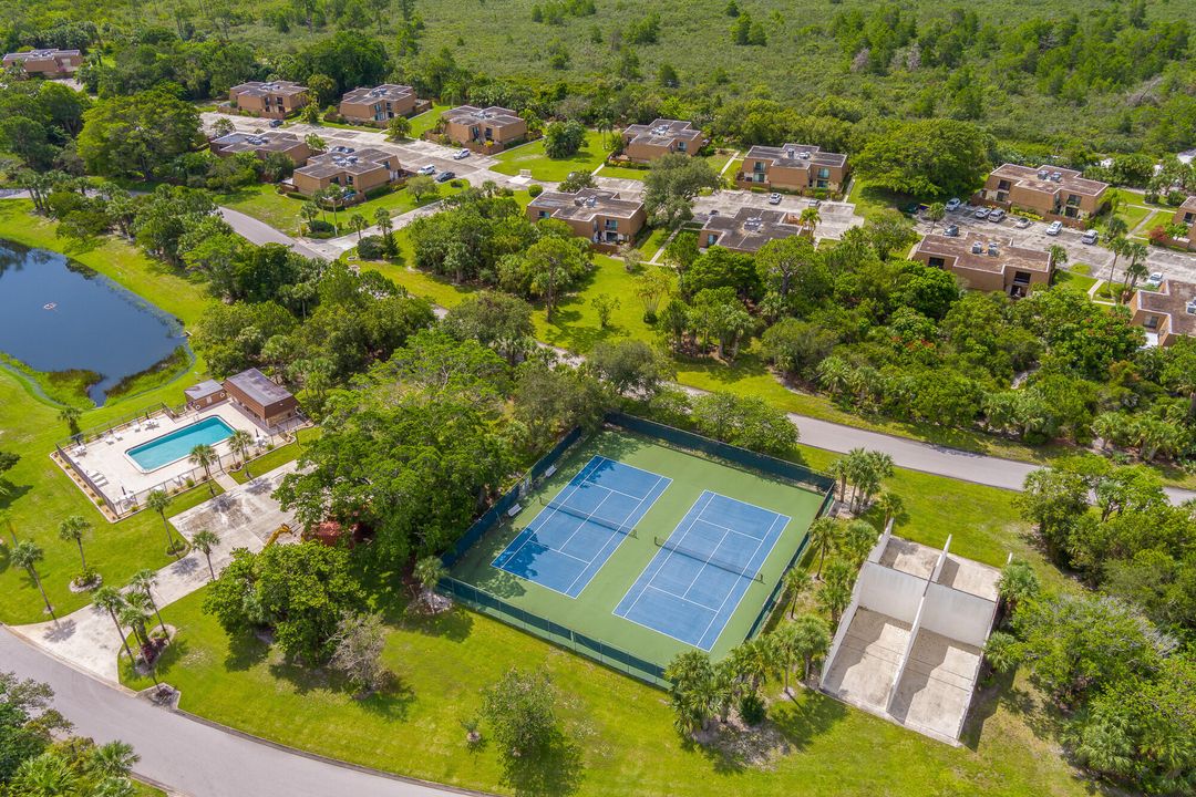 На продажу: $275,000 (2 спален, 2 ванн, 1288 Квадратных фут)