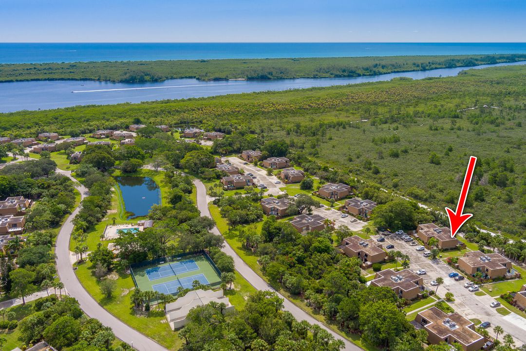 На продажу: $275,000 (2 спален, 2 ванн, 1288 Квадратных фут)