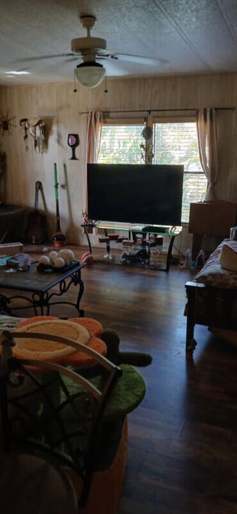 待售: $39,999 (2 贝兹, 2 浴室, 1152 平方英尺)