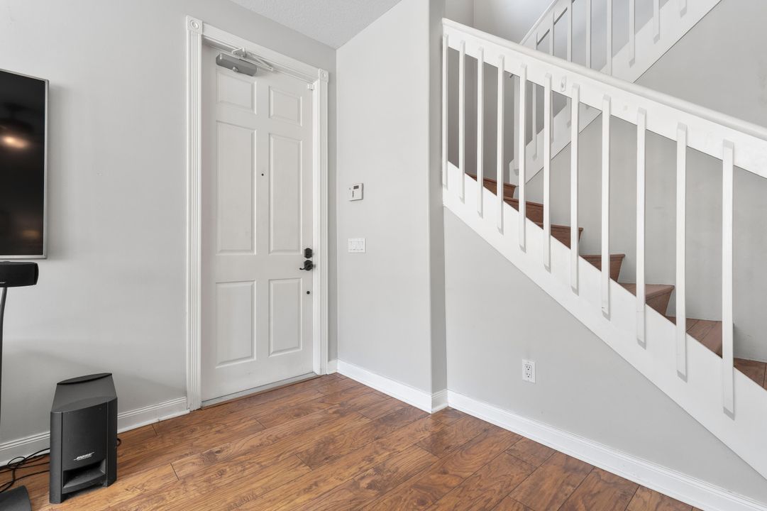 На продажу: $650,000 (4 спален, 3 ванн, 1830 Квадратных фут)