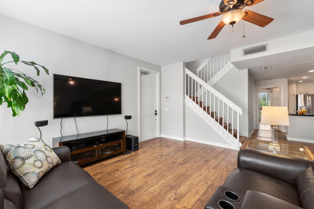 На продажу: $650,000 (4 спален, 3 ванн, 1830 Квадратных фут)