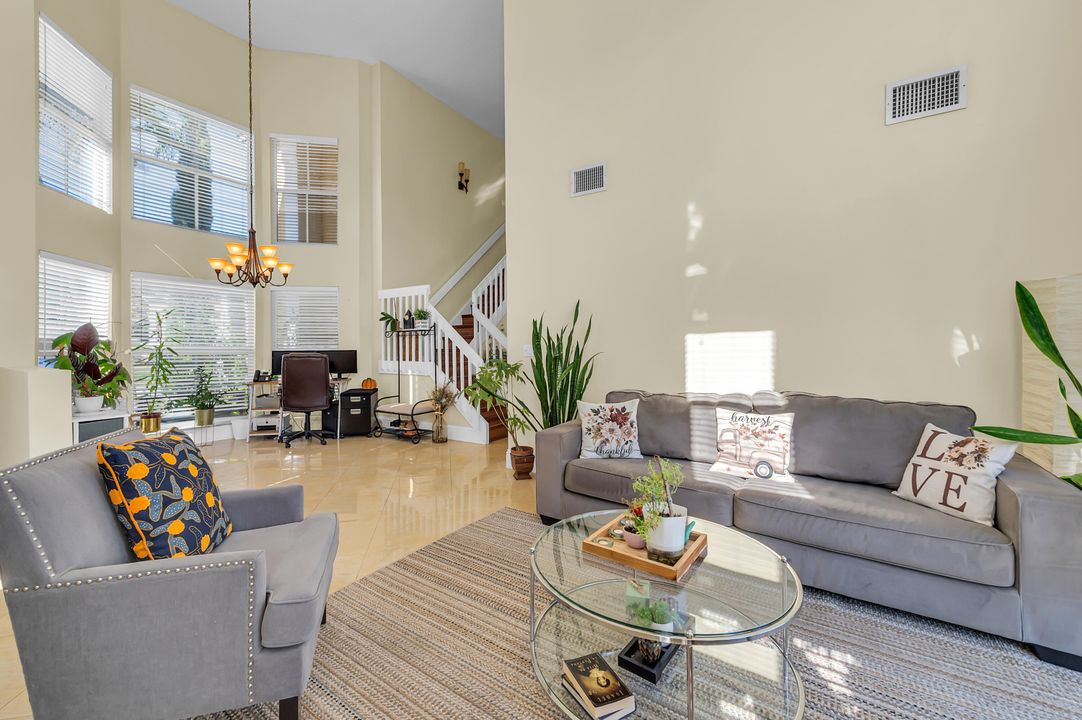 For Sale: $625,000 (3 beds, 2 baths, 1664 Square Feet)