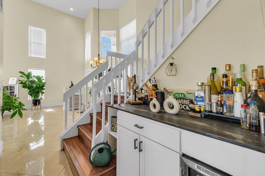 For Sale: $625,000 (3 beds, 2 baths, 1664 Square Feet)