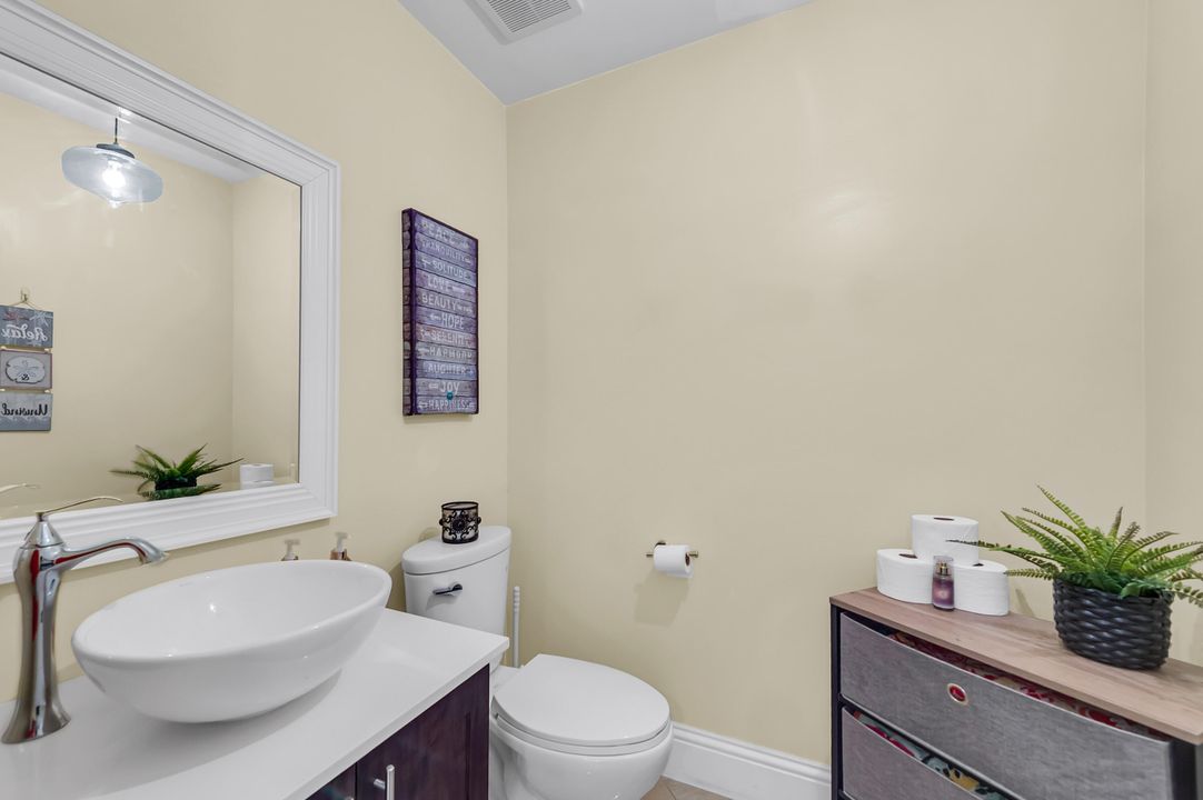 For Sale: $625,000 (3 beds, 2 baths, 1664 Square Feet)