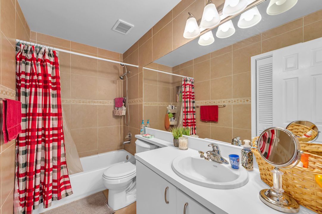 For Sale: $625,000 (3 beds, 2 baths, 1664 Square Feet)