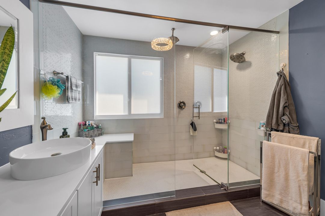 For Sale: $625,000 (3 beds, 2 baths, 1664 Square Feet)