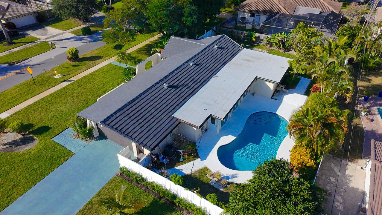 待售: $1,100,000 (3 贝兹, 2 浴室, 1573 平方英尺)