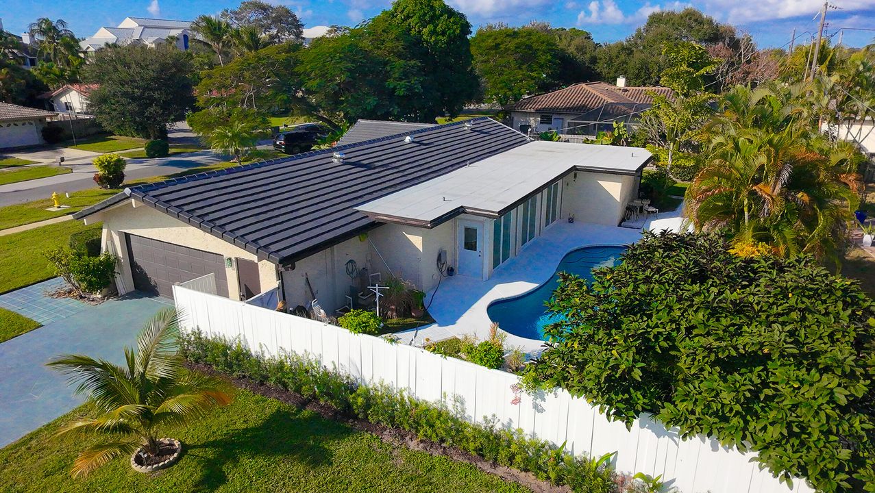 待售: $1,100,000 (3 贝兹, 2 浴室, 1573 平方英尺)