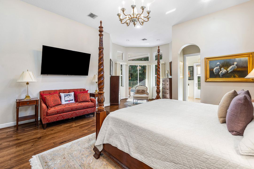 For Sale: $2,950,000 (5 beds, 5 baths, 4534 Square Feet)