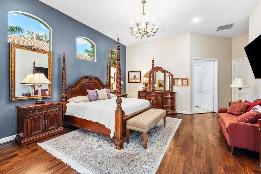 For Sale: $2,950,000 (5 beds, 5 baths, 4534 Square Feet)