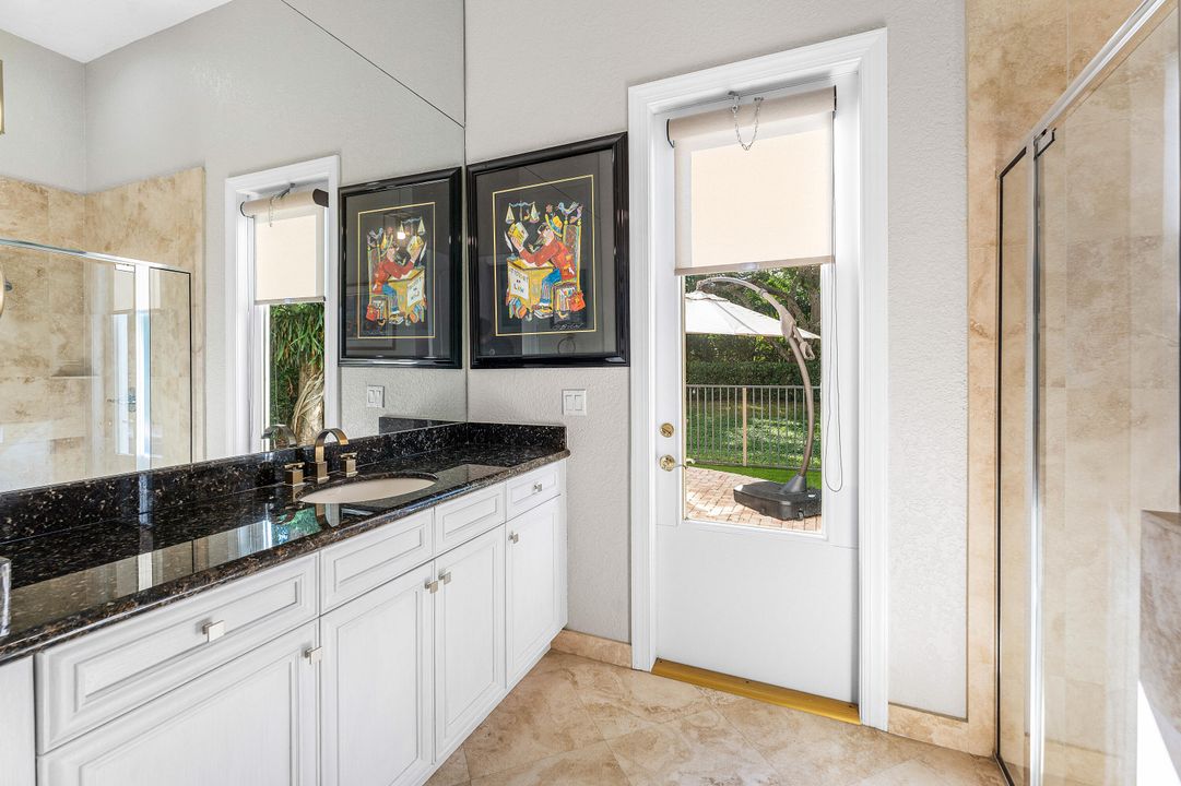 For Sale: $2,950,000 (5 beds, 5 baths, 4534 Square Feet)