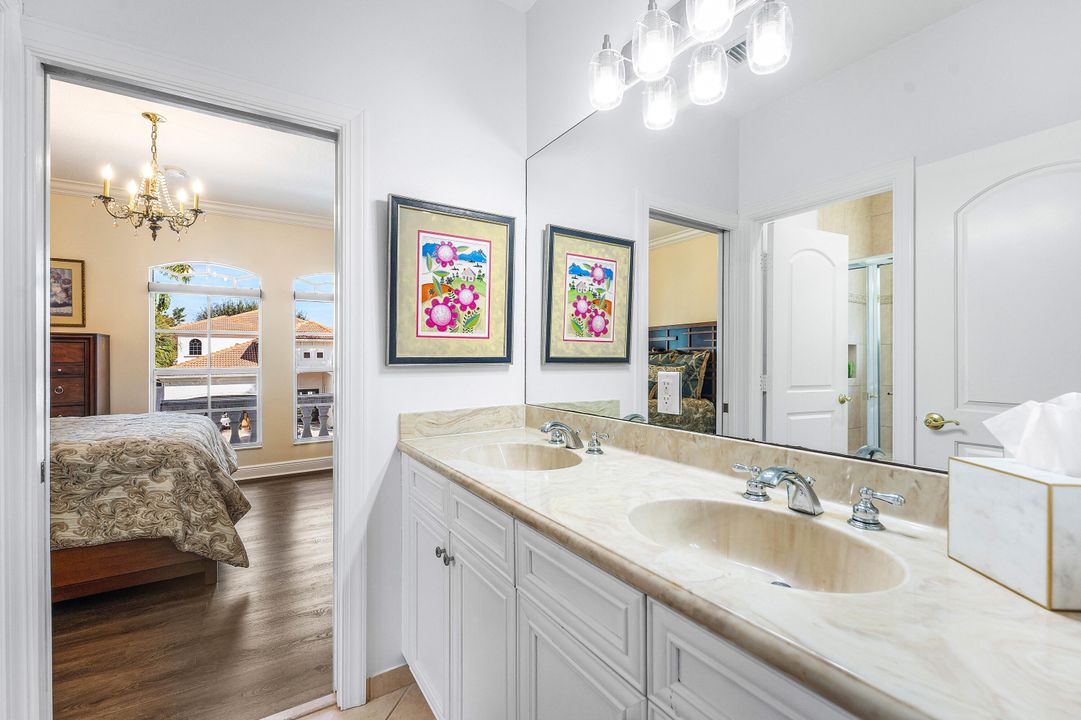 For Sale: $2,950,000 (5 beds, 5 baths, 4534 Square Feet)