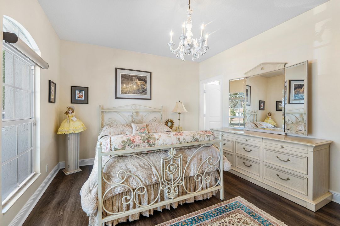 For Sale: $2,950,000 (5 beds, 5 baths, 4534 Square Feet)