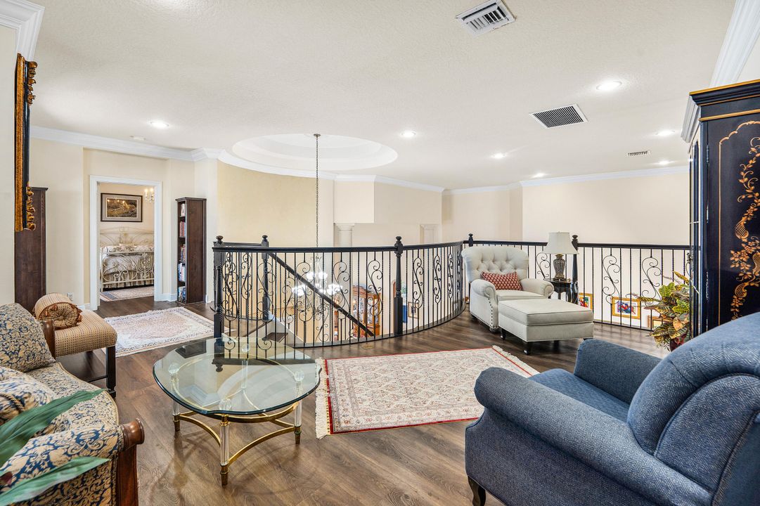 For Sale: $2,950,000 (5 beds, 5 baths, 4534 Square Feet)