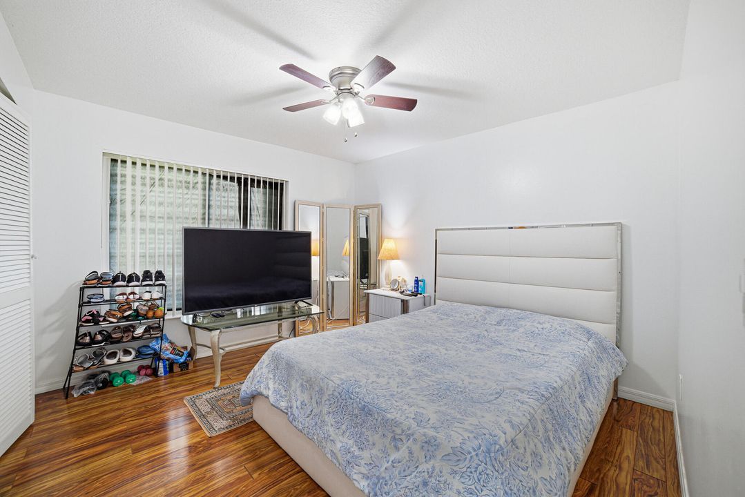 En Venta: $330,000 (2 camas, 2 baños, 1494 Pies cuadrados)