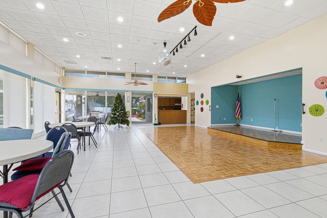 En Venta: $330,000 (2 camas, 2 baños, 1494 Pies cuadrados)