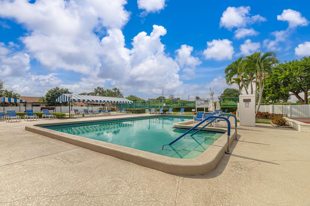 En Venta: $330,000 (2 camas, 2 baños, 1494 Pies cuadrados)