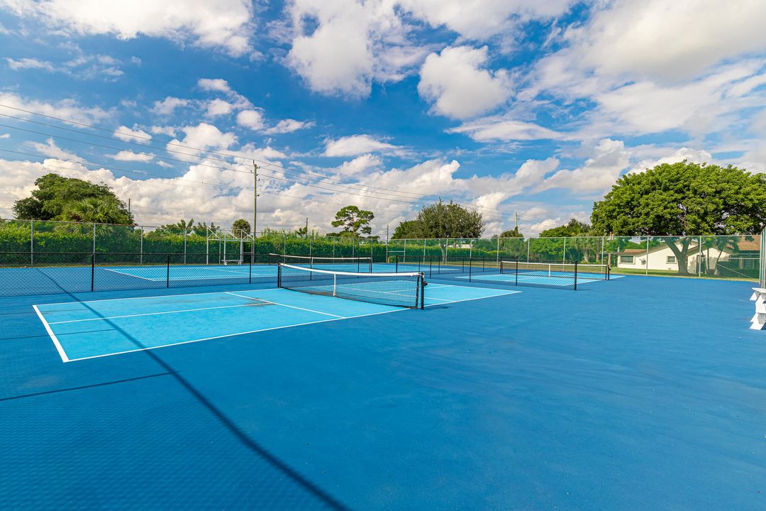 En Venta: $330,000 (2 camas, 2 baños, 1494 Pies cuadrados)