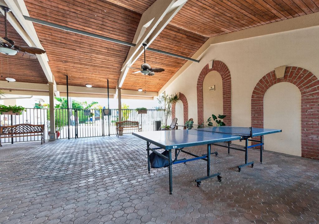 En Venta: $89,900 (1 camas, 1 baños, 894 Pies cuadrados)