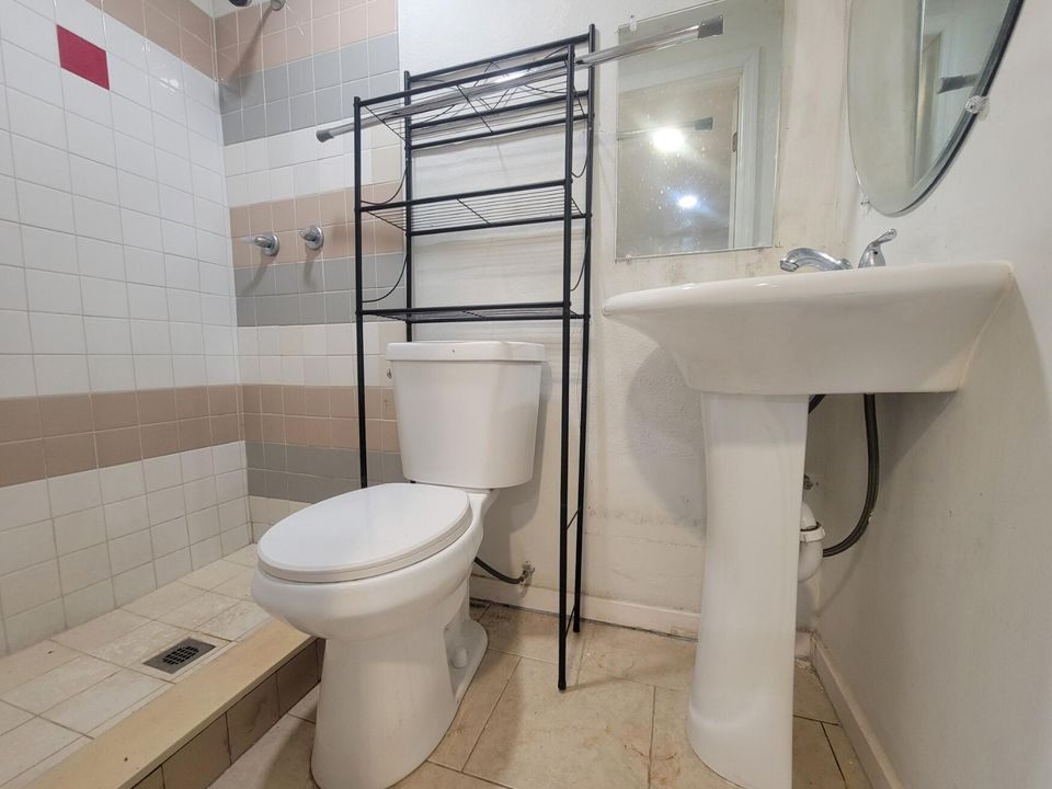 For Sale: $290,000 (2 beds, 2 baths, 1152 Square Feet)