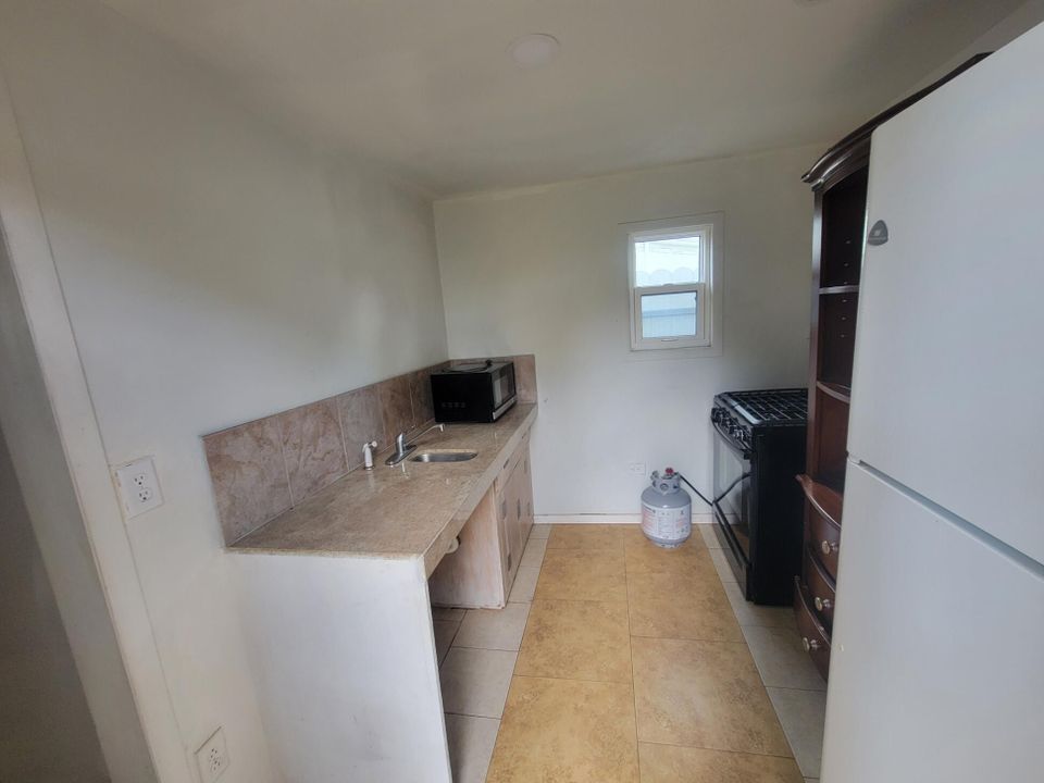 For Sale: $290,000 (2 beds, 2 baths, 1152 Square Feet)