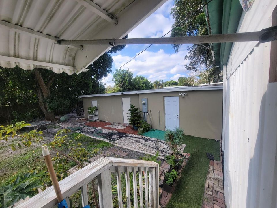 For Sale: $290,000 (2 beds, 2 baths, 1152 Square Feet)