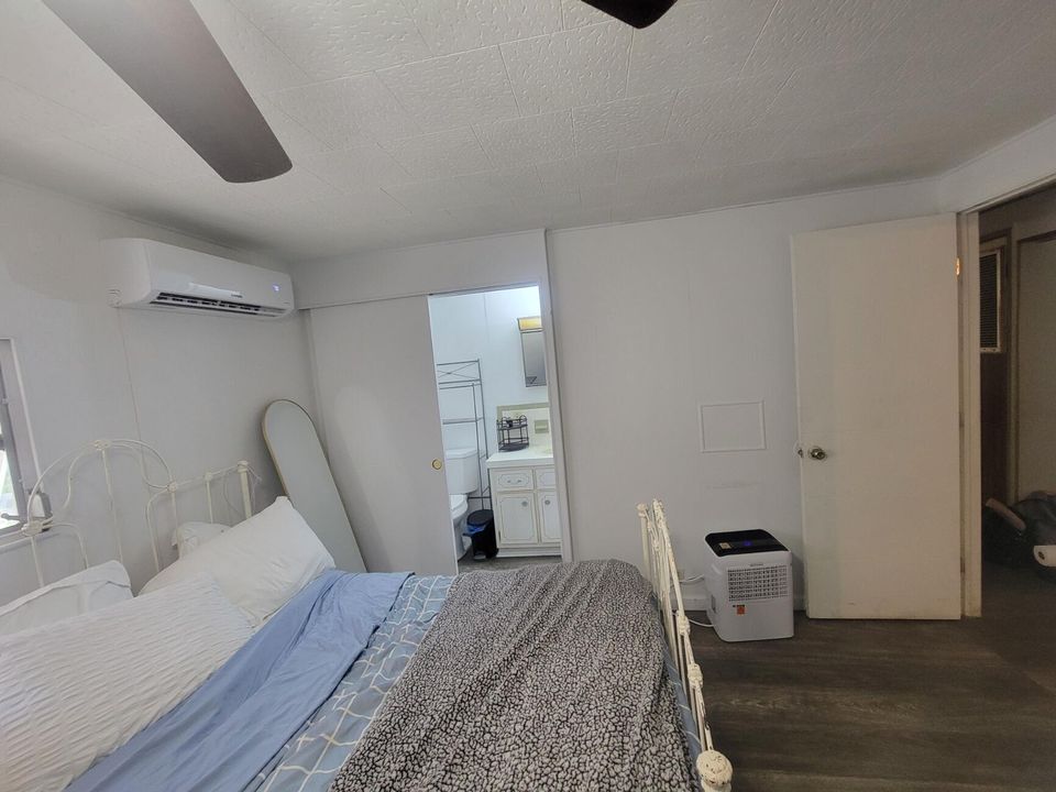 For Sale: $290,000 (2 beds, 2 baths, 1152 Square Feet)