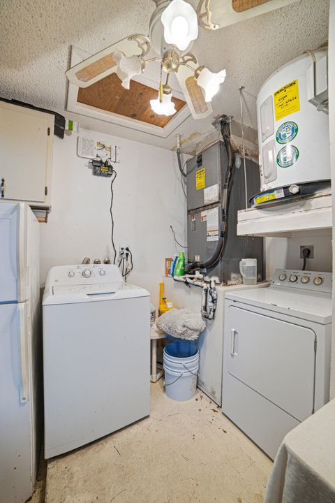 En Venta: $330,000 (2 camas, 2 baños, 1494 Pies cuadrados)