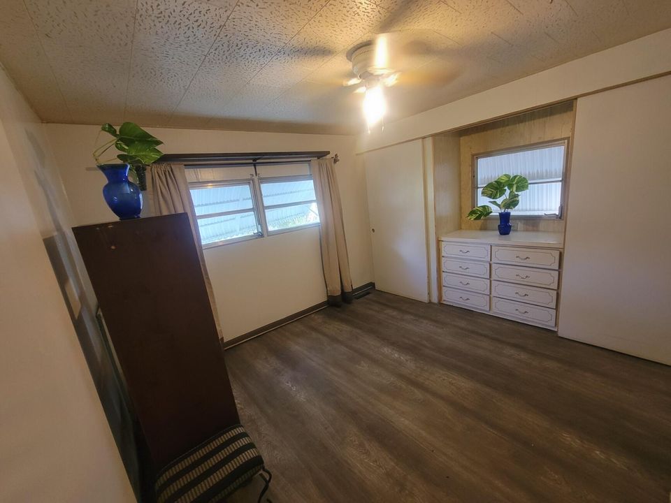 For Sale: $290,000 (2 beds, 2 baths, 1152 Square Feet)